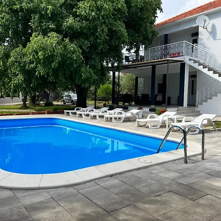 Apartments Mia Bibinje Exterior photo